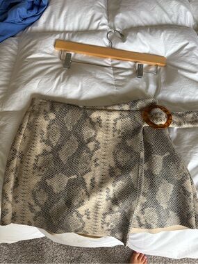 Zara Beige and Black Snake-Print Wrap Mini Skirt with Tortoiseshell Buckle